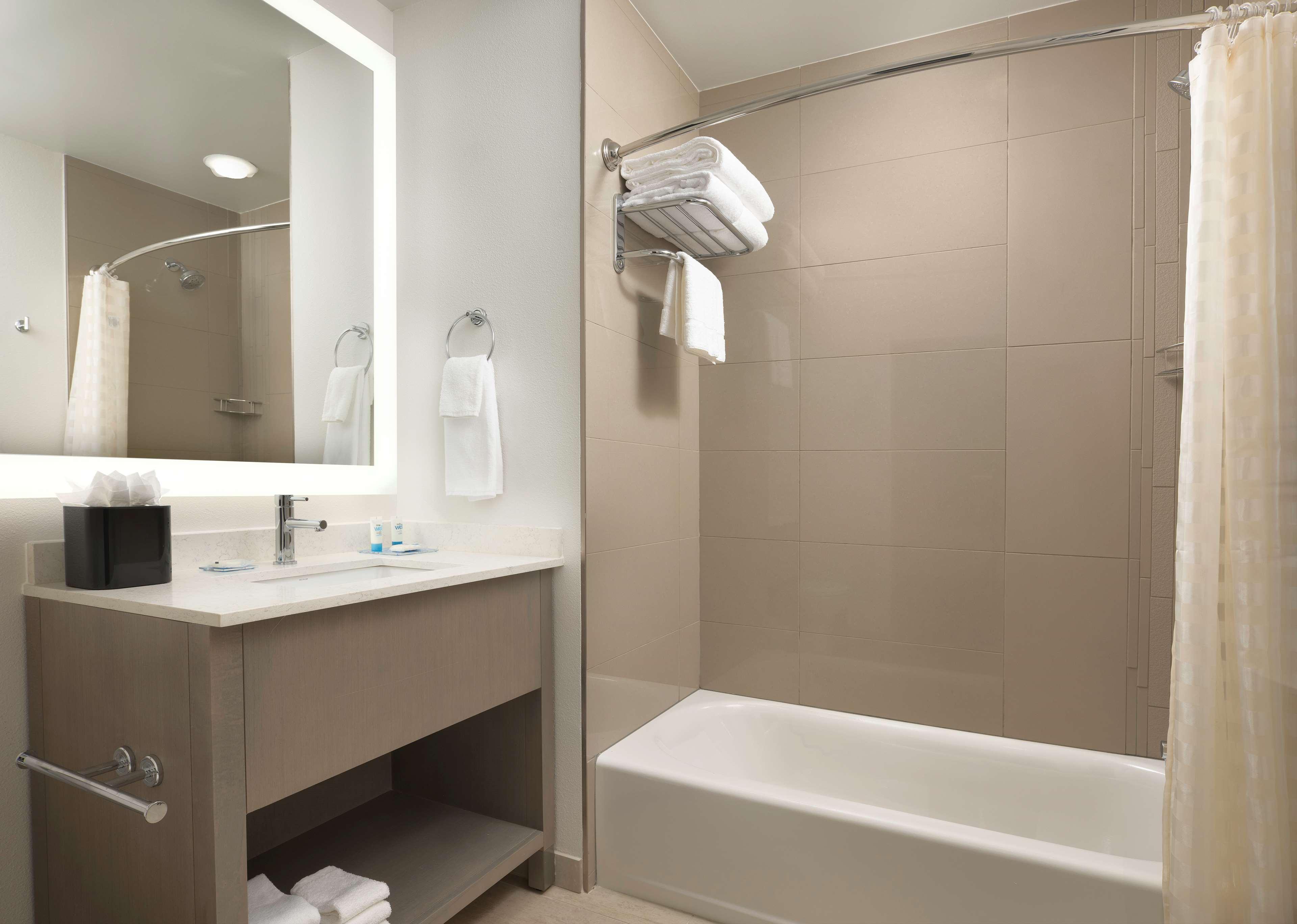 Hyatt House San Jose Airport Hotel Екстериор снимка