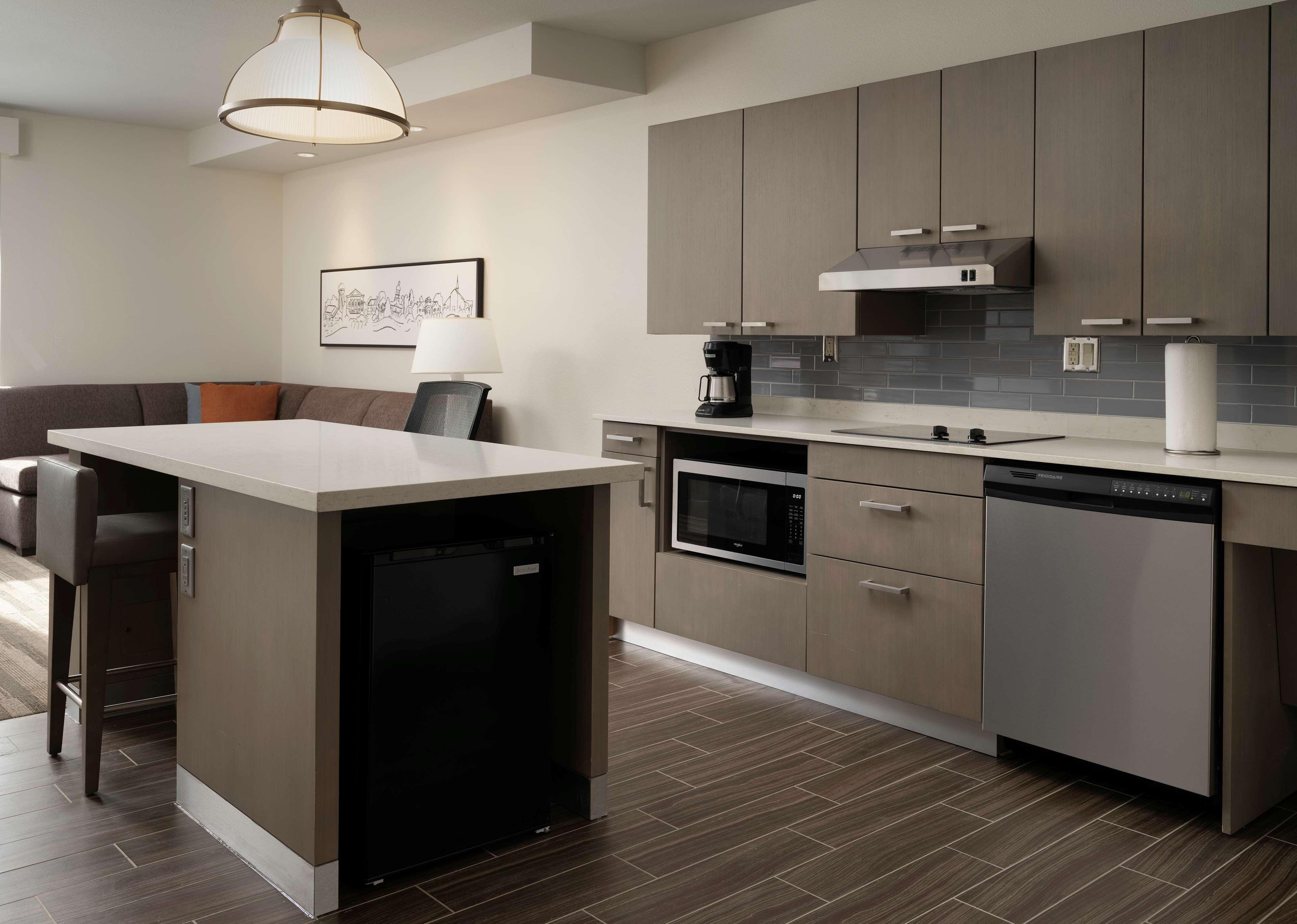Hyatt House San Jose Airport Hotel Екстериор снимка